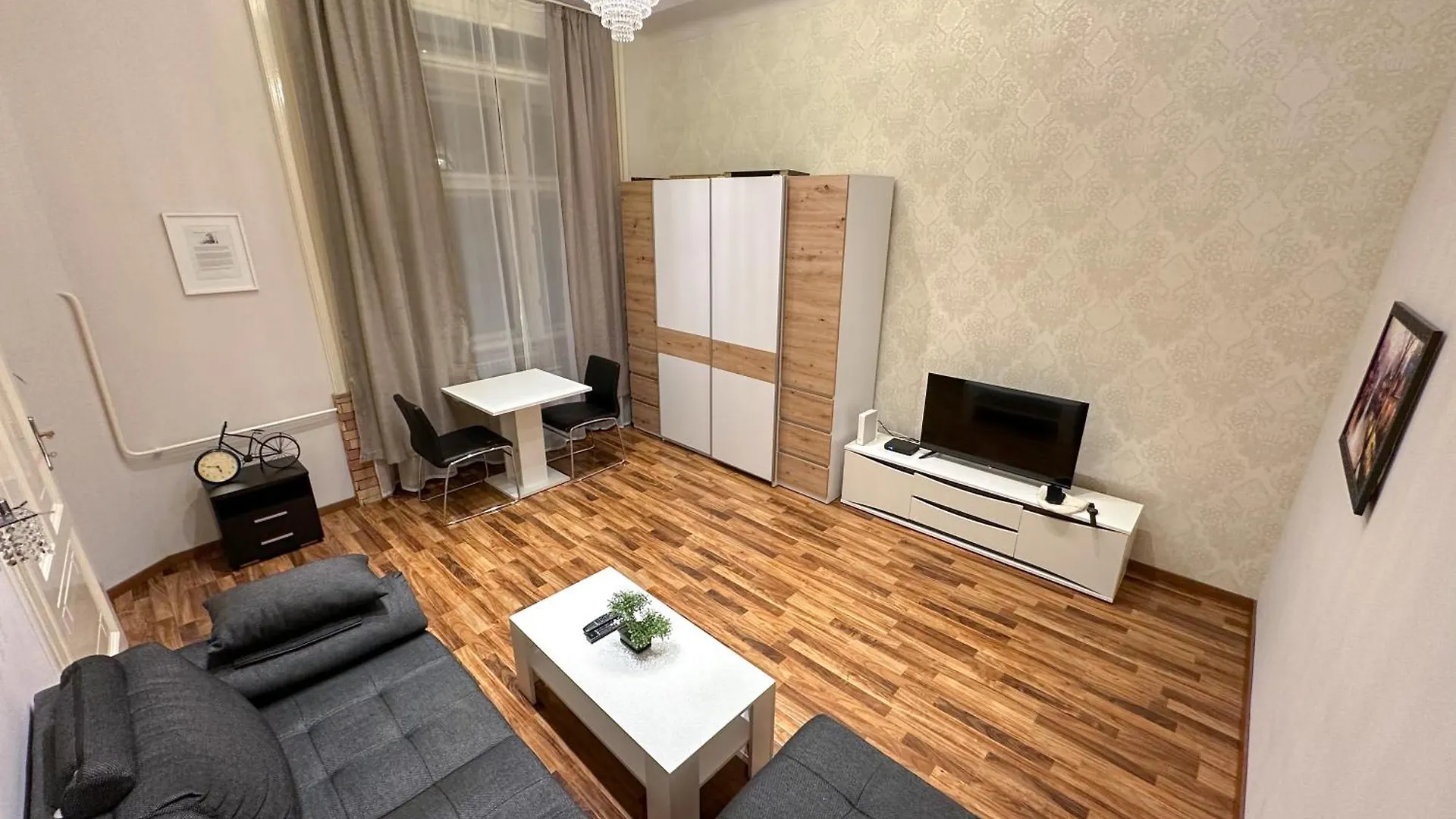 Parliament Apartment Budapest